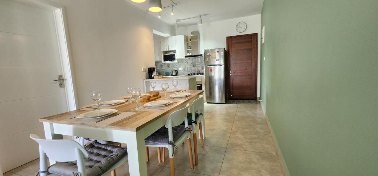 Sandstone Luxury 2 Bedroom Apartment With Lift And Common Pool Flic en Flac Luaran gambar