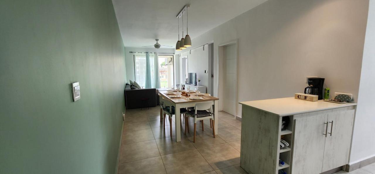Sandstone Luxury 2 Bedroom Apartment With Lift And Common Pool Flic en Flac Luaran gambar